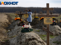 «Сына разорвало снарядом от танка»: матери со всей России ищут своих осуждённых сыновей на кладбище ЧВК «Вагнер»