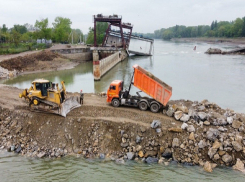 На Федоровском гидроузле не смыло часть поста охраны