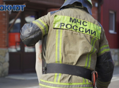 Власти не назвали причину пожара на нефтебазе в Туапсе