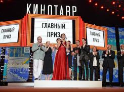 На «Кинотавре — 2016» признаются в любви к Петербургу и наградят Сергея Бодрова