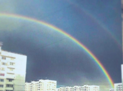 Двойная радуга появилась в Краснодаре после дождя 