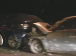 Три машины и лодка столкнулись на трассе Кубани