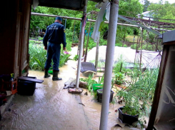 Из-за мощного дождя на Кубани подтопило город