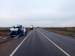 На Кубани пассажирка легковушки погибла из-за столкновения с КамАЗом