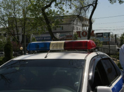 В Краснодаре водитель без прав врезался в бетонное ограждение