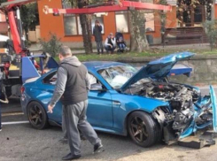 «Она одна на районе была»: сочинцы обсуждают «трагическую» аварию с БМВ