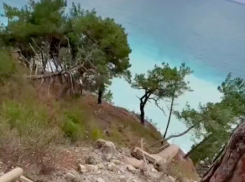 Одну из самых красивых локаций Краснодарского края разрушила стихия