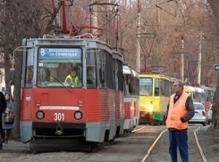  В Краснодаре в трамвае по неизвестной причине скончался мужчина 