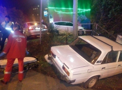 В Сочи столкнулись две легковушки, трое пострадавших 