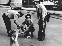 В McDonald’s можно, но какие настоящие запреты существовали для полицейских и не только Кубани 