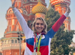 Олимпийской чемпионке Елене Весниной вернули украденные медали