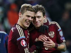 Болельщики требуют разогнать сборную России по футболу