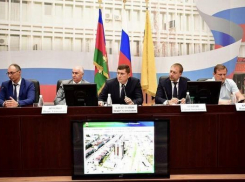 В Новороссийске вице-губернатор Кубани встретился с обманутыми дольщиками «Кубаньжилстроя»