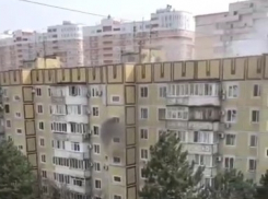 В Краснодаре эвакуировали десятки людей из-за пожара в многоэтажке