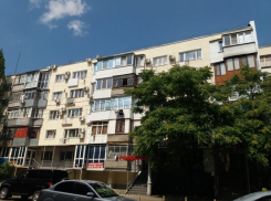 Фасады десятка домов в Краснодаре отремонтировали