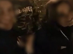 На Кубани будущие учителя занялись сексом на улице ради просмотров в Интернете