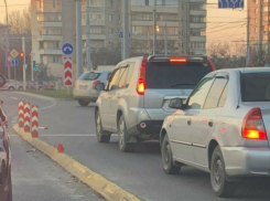 На дорожные разделители в Краснодаре потратили 3,2 млн рублей