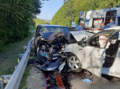 Пять человек попали в больницу после ДТП на трассе к морю в Горячем Ключе