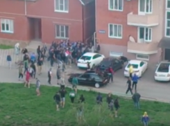 Фанаты «Ростова» и «Кубани» устроили массовую драку в Краснодаре