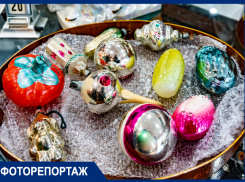 Маски 1975 года, расписные шишки и довоенная снегурка: краснодарцы охотятся за советскими ёлочными игрушками