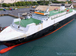 Аварийный сухогруз под флагом Камеруна у берегов Туапсе накренился в воду еще сильнее