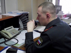 В Краснодаре мужчина набросился с ножом на бомжа
