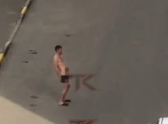 Неизвестный напугал краснодарцев своими гениталиями 