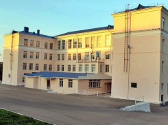 В Новороссийске эвакуировали школу из-за бутылок с песком 