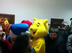 Винни-Пух и все-все-все бойкотировали штаб Навального в Краснодаре