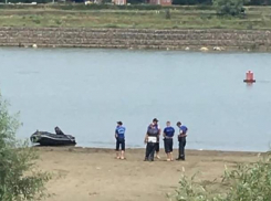 В Краснодаре двое суток спасатели ищут ребенка, который пропал после купания в Кубани