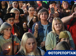Сотни свечей и вальс: День Победы в Краснодаре завершился флешмобом и акцией памяти