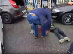 В Сочи таксист вылетел на встречную полосу и сбил троих детей 