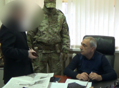 Начальник участка энергосбытовой компании в Майкопском районе вымогал 200 тысяч за подключение к электроэнергии