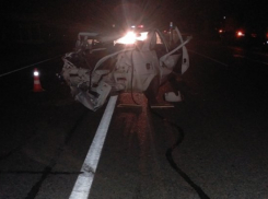  Легковушка залетела под «КамАЗ» в Динском районе 