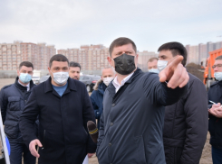  Элитная вилла у Черного моря и яхта: как живет и чем владеет подозреваемый в коррупции мэр Краснодара 