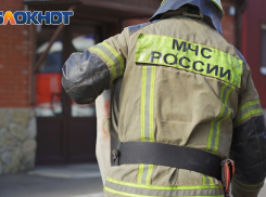 Обломки БПЛА устроили пожар на территории НПЗ в Краснодарском крае