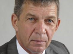 Какие доходы имеет избранный в четвертый раз в Гордуму Владимир Багмут и какую прибыль приносит компания, которой он руководит 