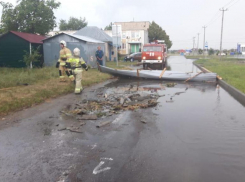На Кубани сильный ветер сорвал крыши с многоквартирных домов