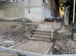 В мэрии ответили на просьбы жителей по установке пандуса