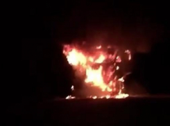 «Не выдержал, бедолага»: на Кубани сгорел зерновоз