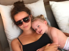 Жена миллиардера приняла гостей из Краснодара: в Египте отдохнула многодетная мать, которая получила два миллиона от модели