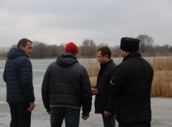 В Тихорецком районе почистят дно пруда, в который люди будут окунаться на Крещение 