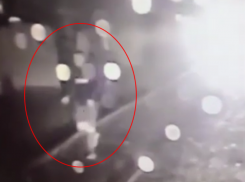  «Не хочу, чтобы что-то плохое происходило», - момент попадания камня в краснодарский трамвай попал на видео 