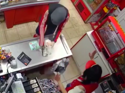 Появилась оперативная съемка задержания банды серийных грабителей в Краснодаре 