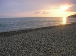 Полиция заблокировала выходы на пляжи в Сочи 