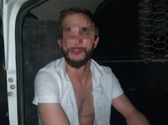 Находящийся в розыске преступник жестоко избил девушку на глазах прохожих в Краснодаре