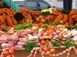  В Краснодаре открылась ярмарка фермеров Кубани и Крыма 