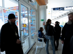 Священнослужители и прихожане сдадут кровь для пострадавших при крушении самолета в Ейске