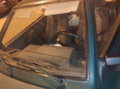 Неизвестные обстреляли машины на парковке в Краснодаре 