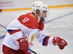 «Все голы рабочие»: Путин забросил 5 шайб в гала-матче в Сочи